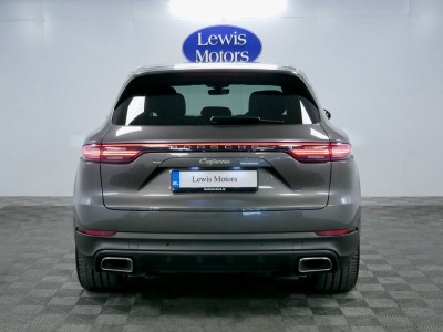 2023 Porsche Cayenne