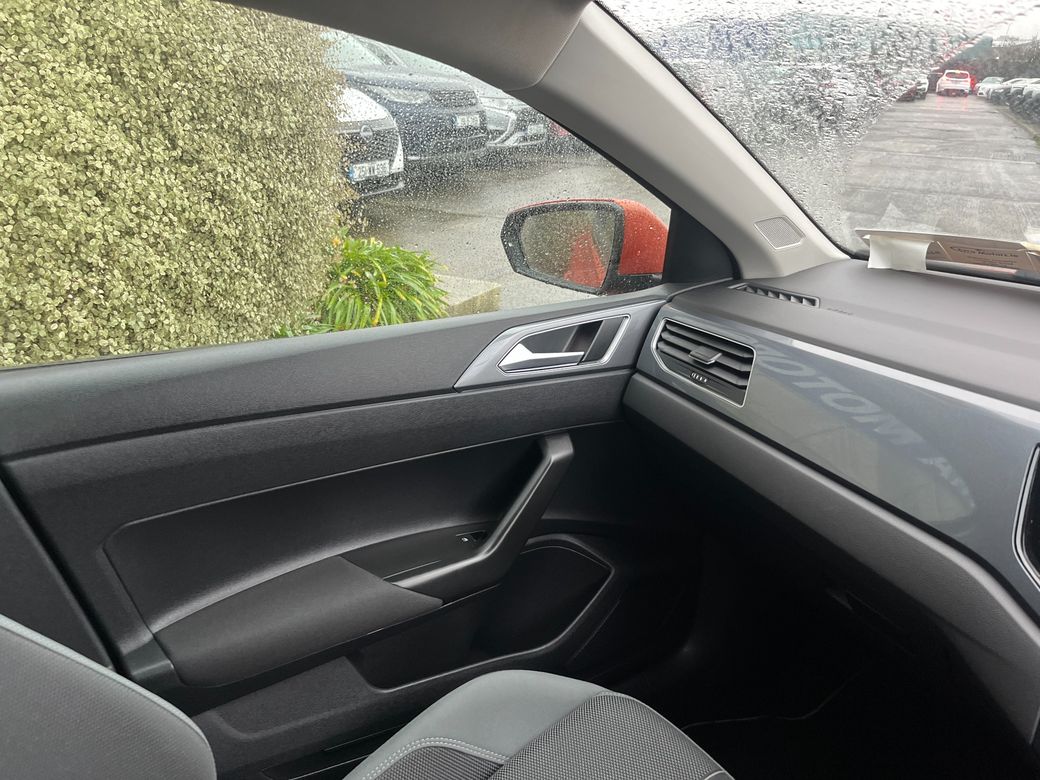 2018 Volkswagen Polo