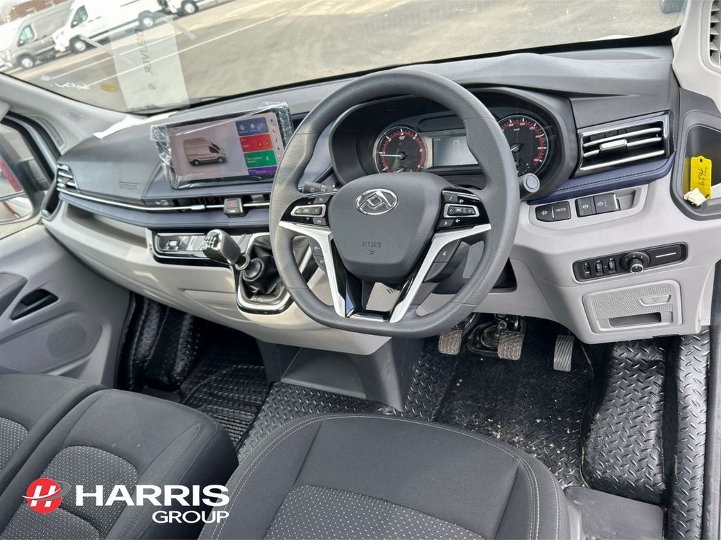 2026 White Maxus Deliver 9