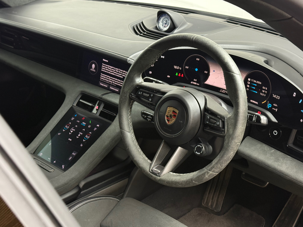 2023 Porsche Taycan