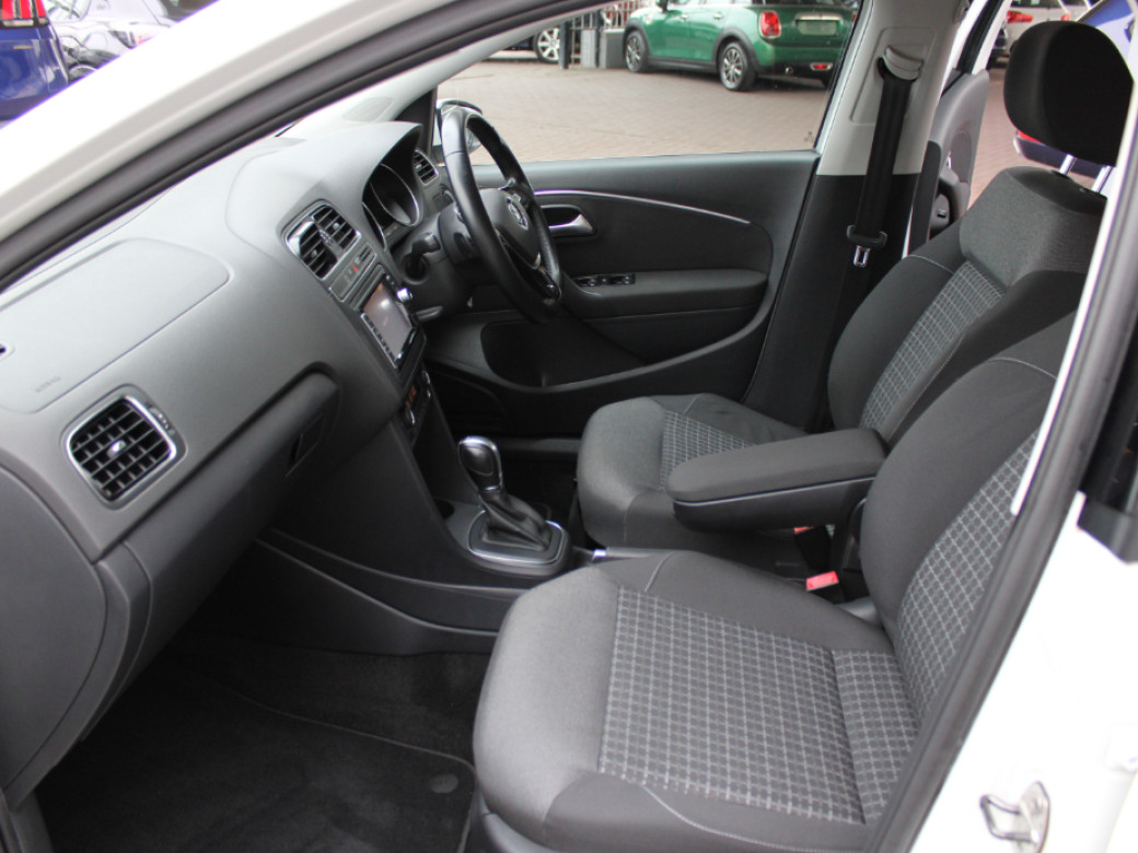 2016 Volkswagen Polo