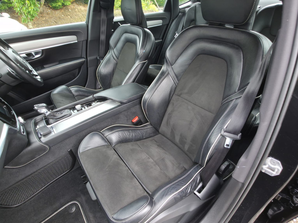2019 Volvo S90