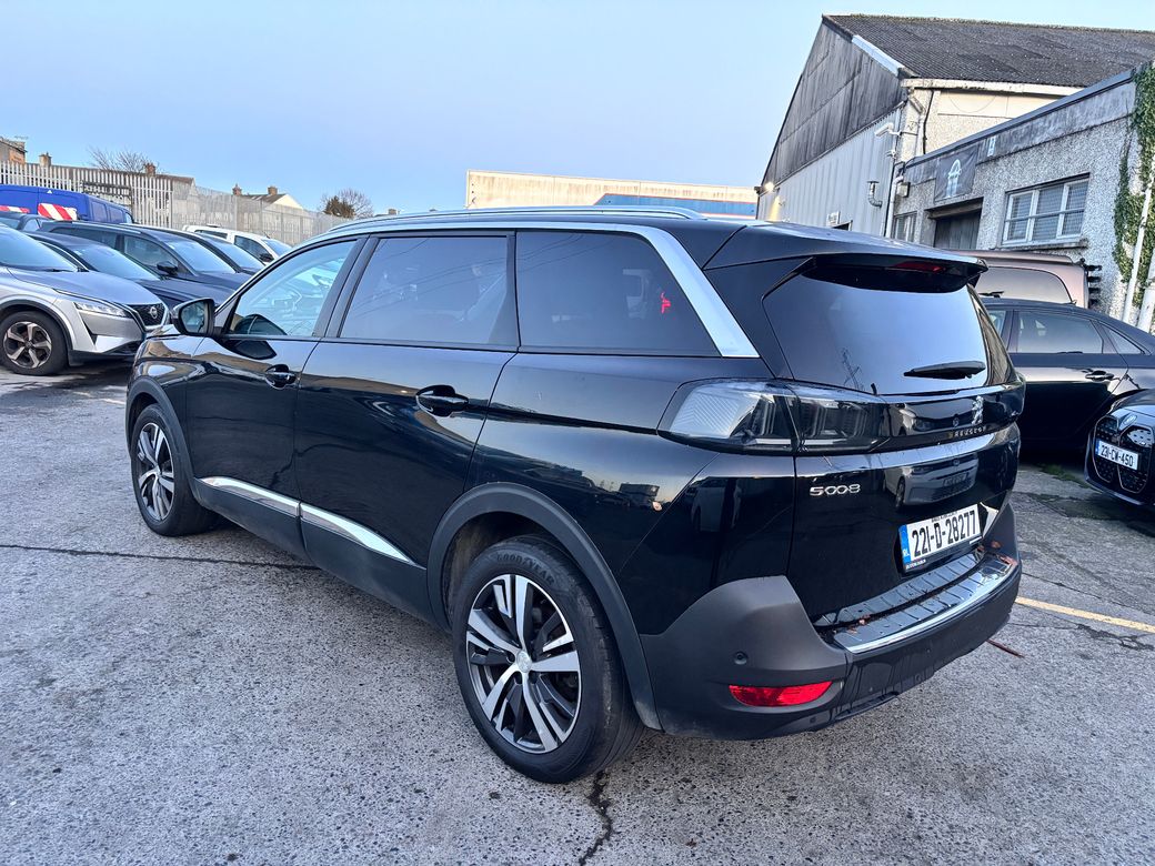 2022 Peugeot 5008