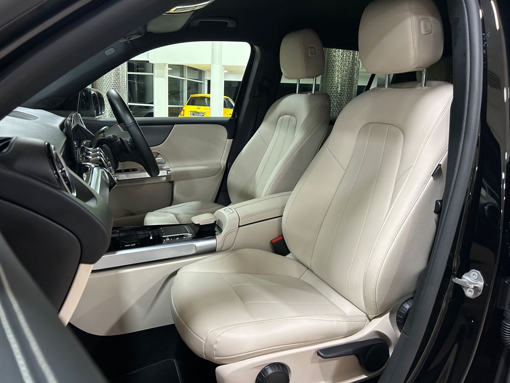 2023 Mercedes-Benz GLB Class