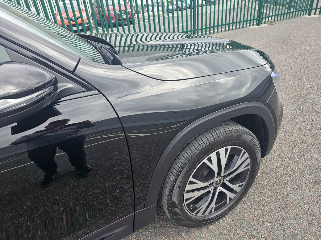 2025 Mercedes-Benz GLB Class