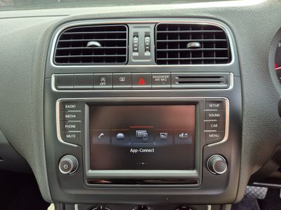 2016 Volkswagen Polo