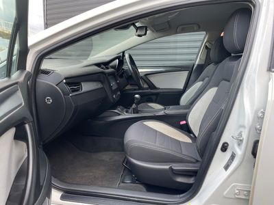 2016 Toyota Avensis