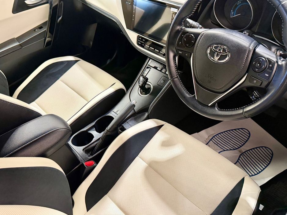 2017 Toyota Auris