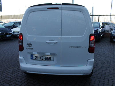 2021 Toyota Proace