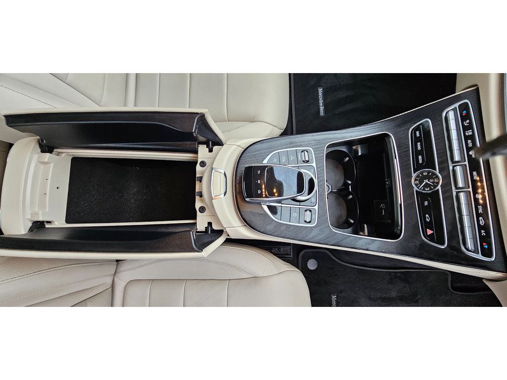 2019 Mercedes-Benz E 220