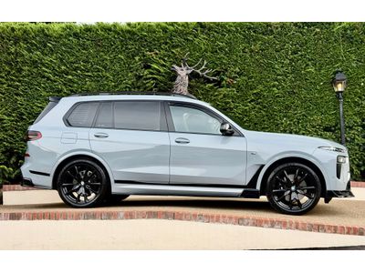 2024 BMW X7