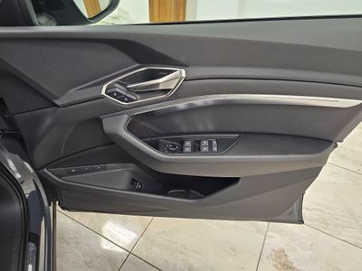 2024 Audi Q8