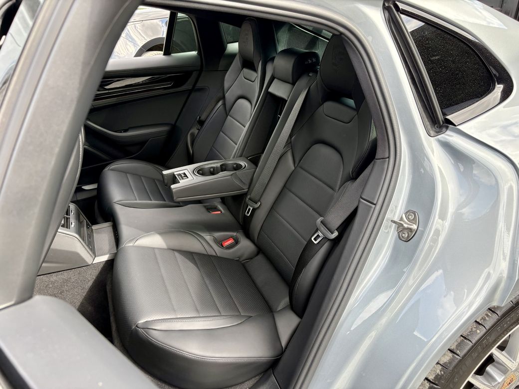 2025 Porsche Panamera
