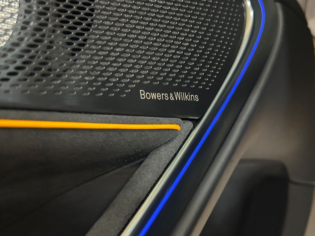 2023 McLaren Artura