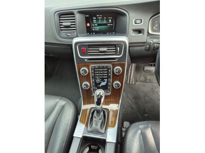2017 Volvo V60 Cross Country
