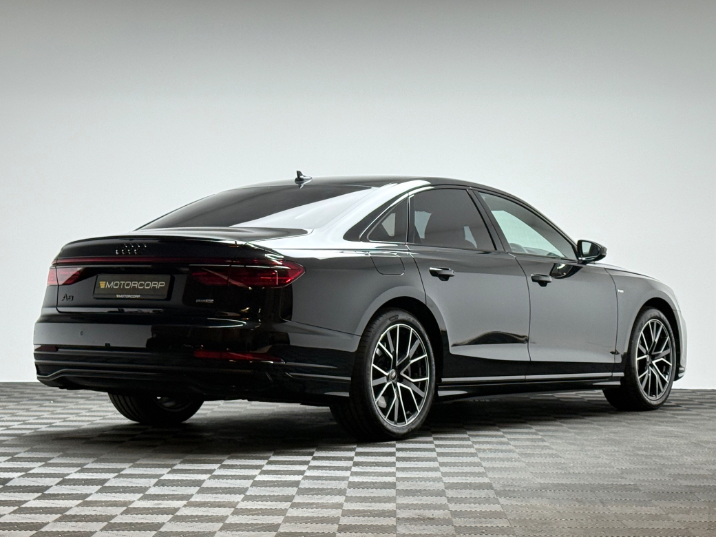 2025 Audi A8