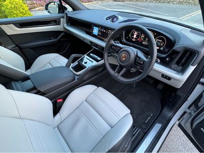 2024 Porsche Cayenne