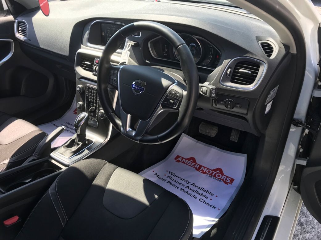 2016 Volvo V40