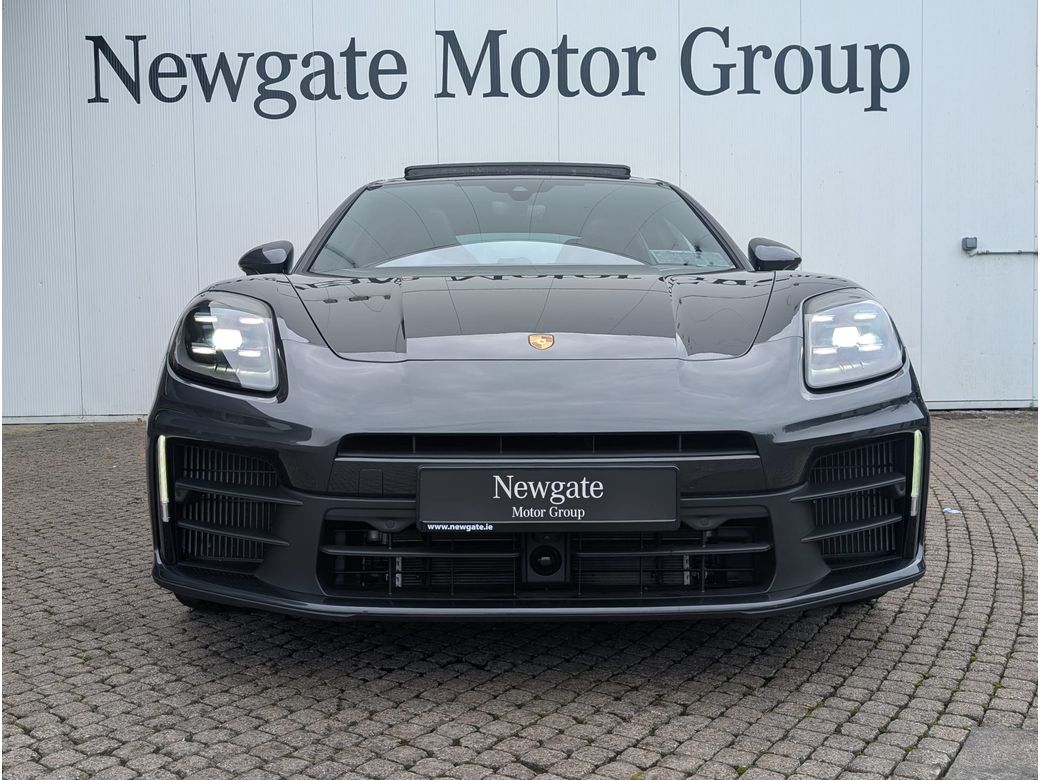 2025 Porsche Panamera