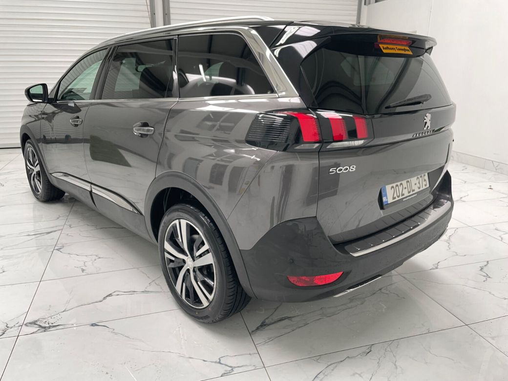 2020 Peugeot 5008
