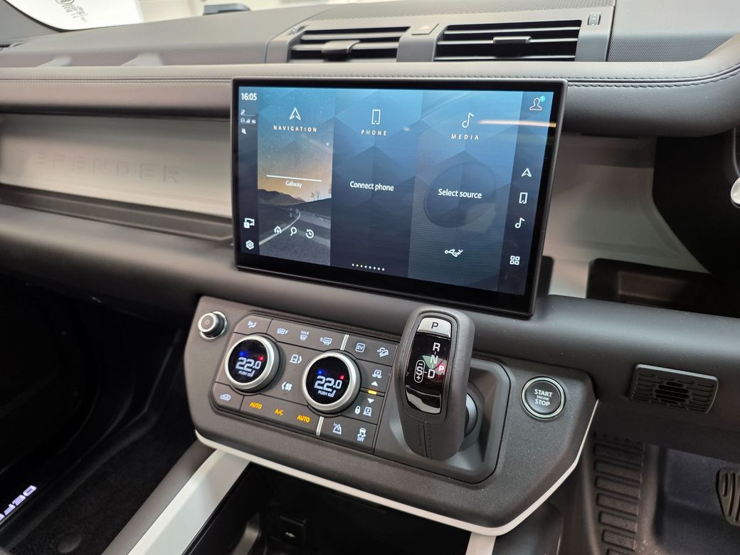 2025 Land Rover Defender 110