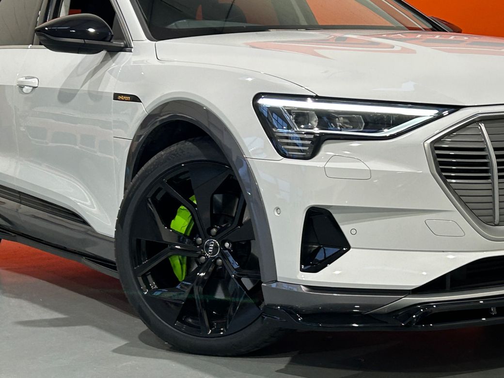 2022 Audi e-tron
