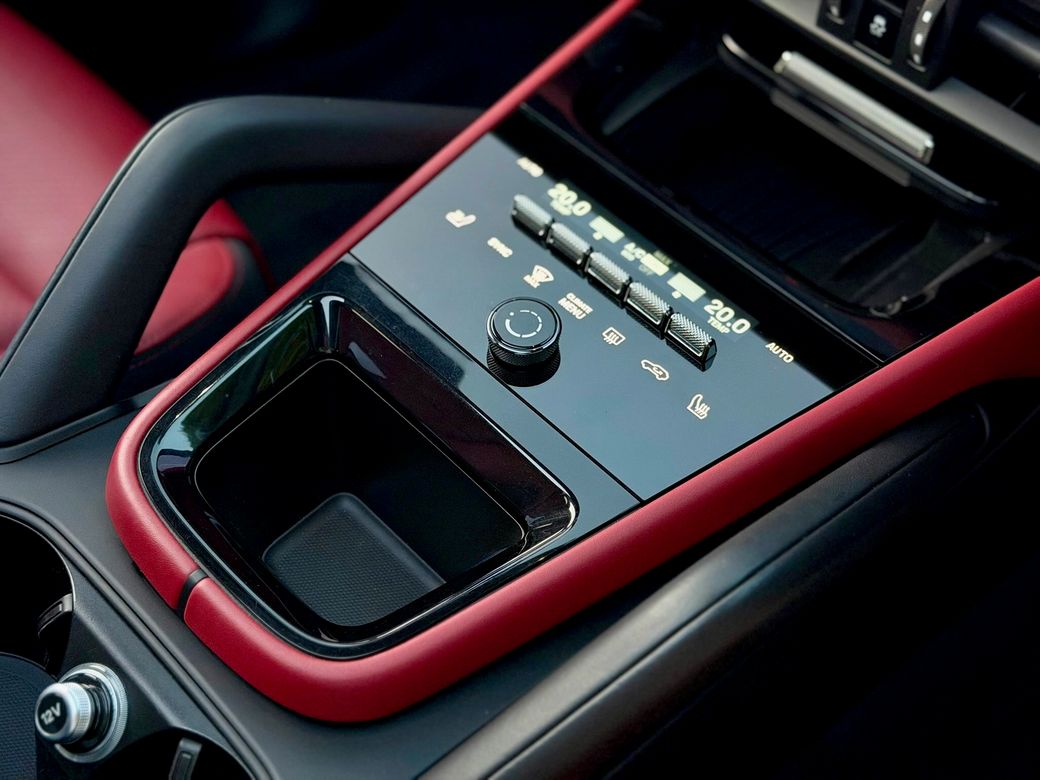 2024 Porsche Cayenne