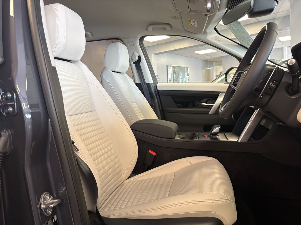 2024 Land Rover Discovery Sport