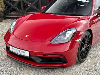2021 Porsche Cayman