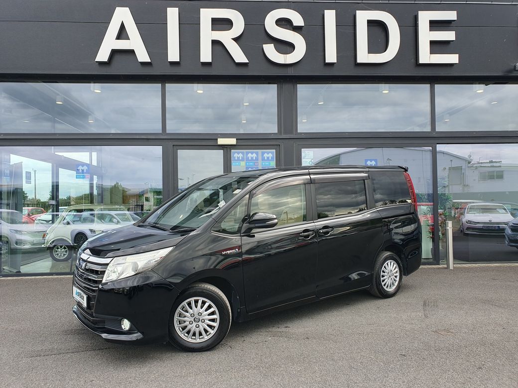 2014 Toyota Noah