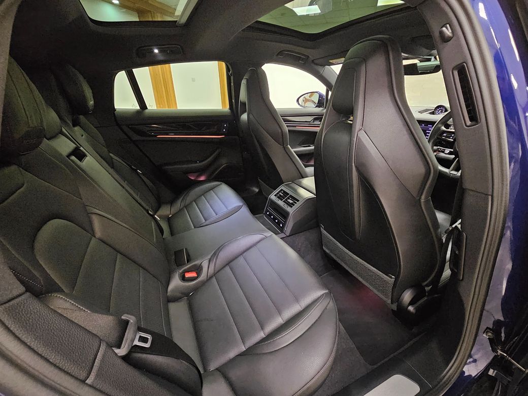 2025 Porsche Panamera