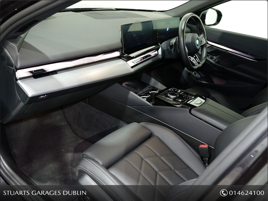 2024 BMW i5