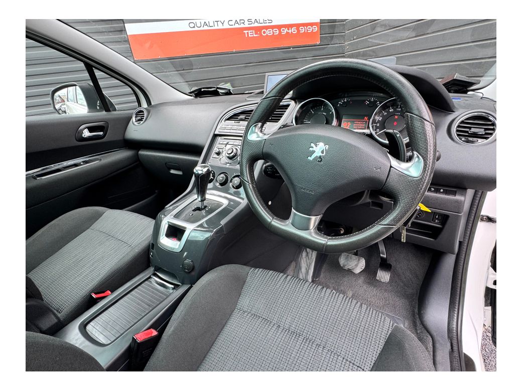 2013 Peugeot 5008