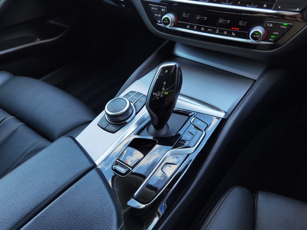 2022 BMW 5 Series