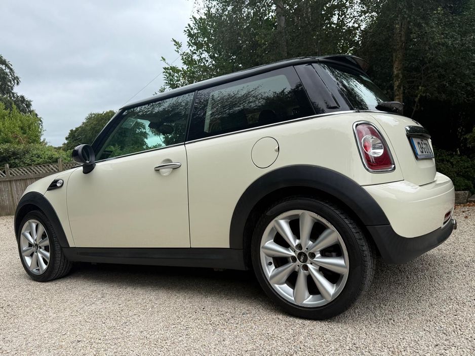 2013 Mini Hatch