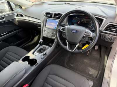 2020 Ford Mondeo