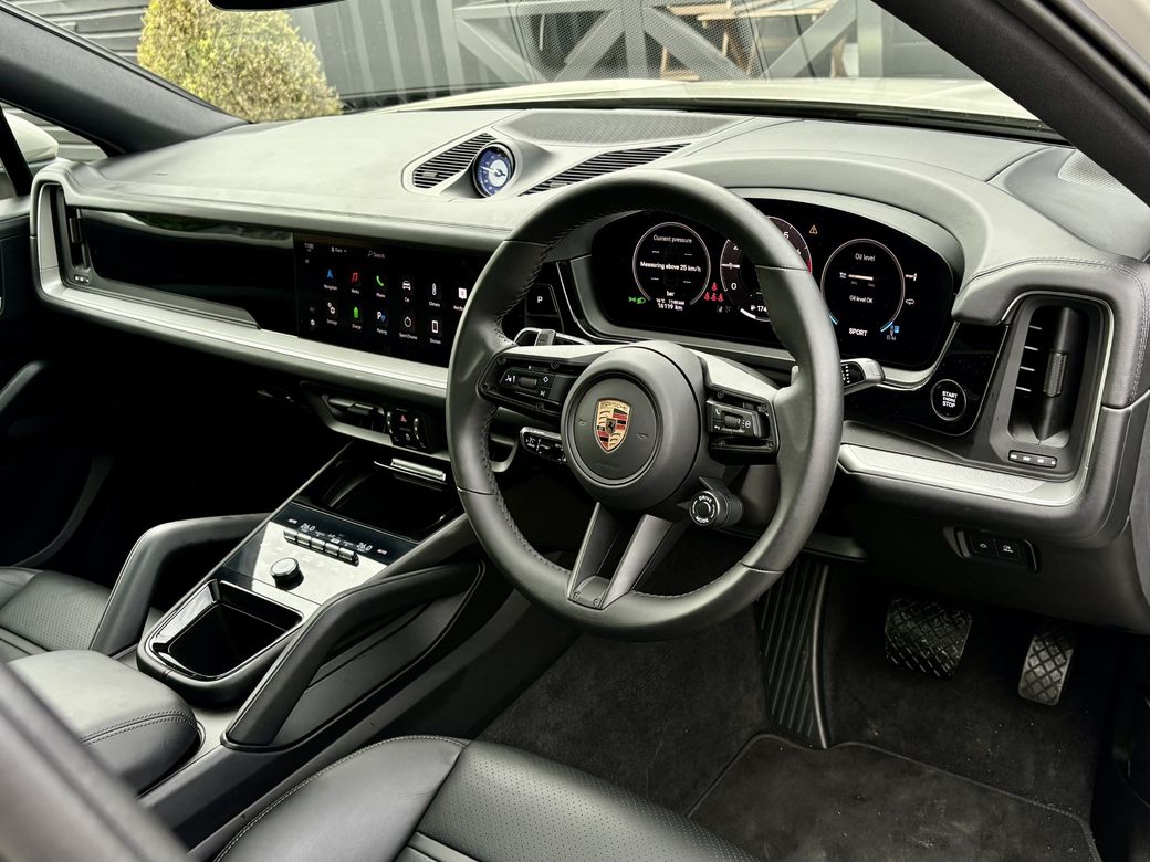 2025 Porsche Cayenne
