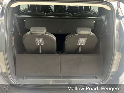 2022 Peugeot 5008