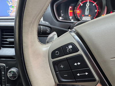2018 Volvo V40