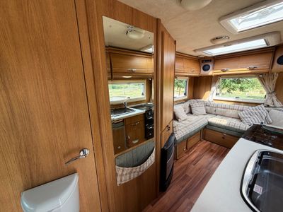 2010 AUTOSLEEPER SUFFOLK LOW PROFILE R.H.D AUTO 