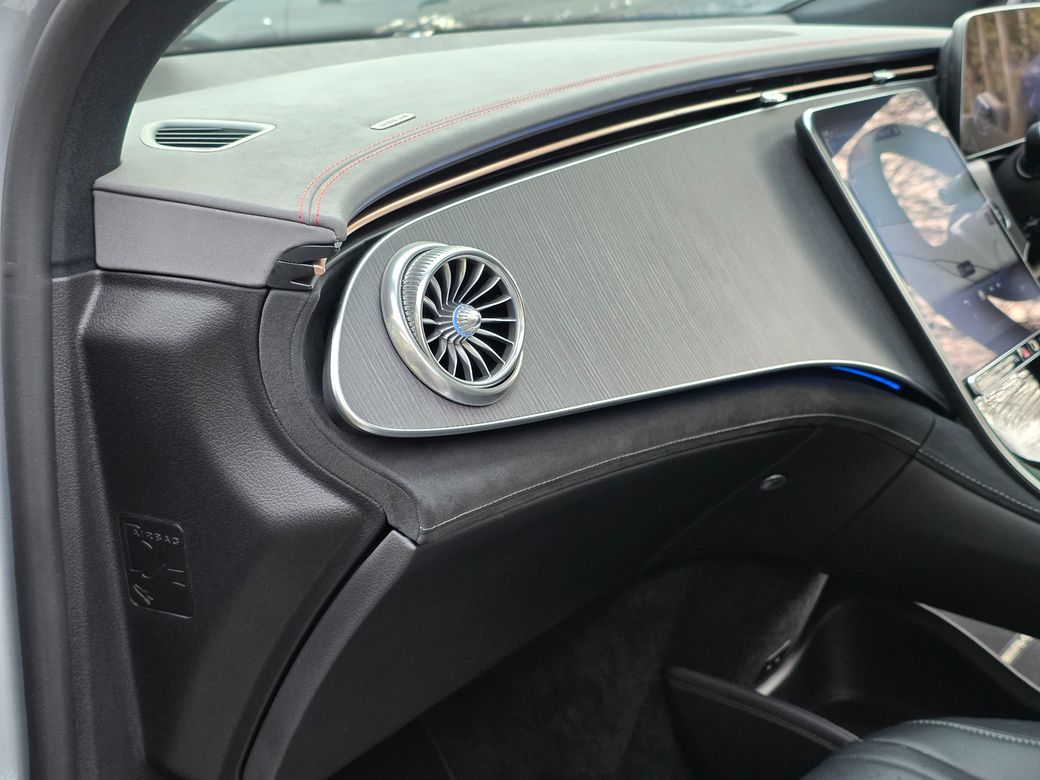 2024 Mercedes-Benz EQS SUV