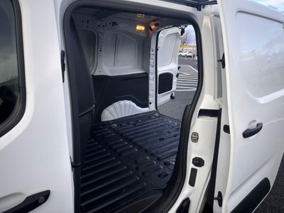 2021 Peugeot Partner