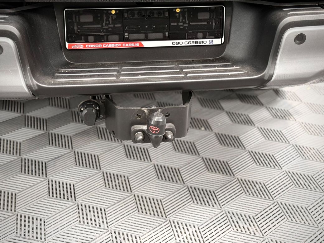 2025 Toyota Hilux
