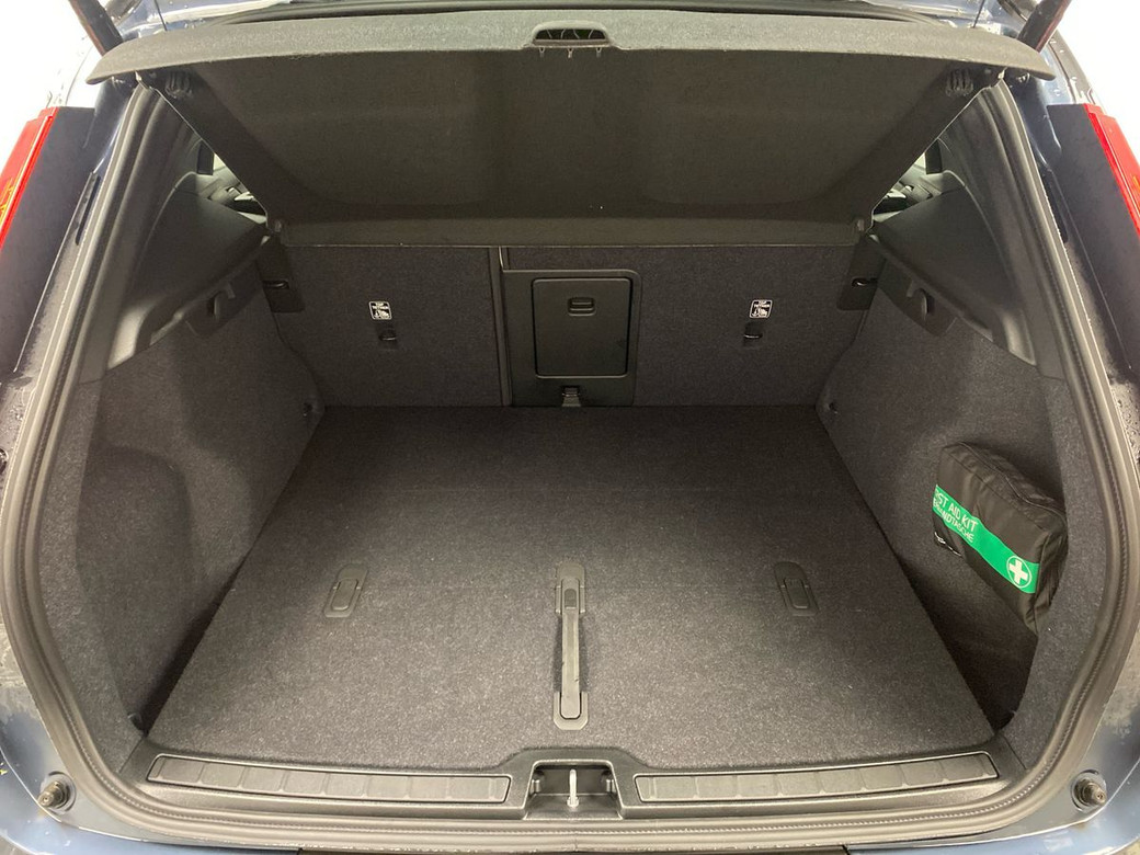 2026 Volvo EX40