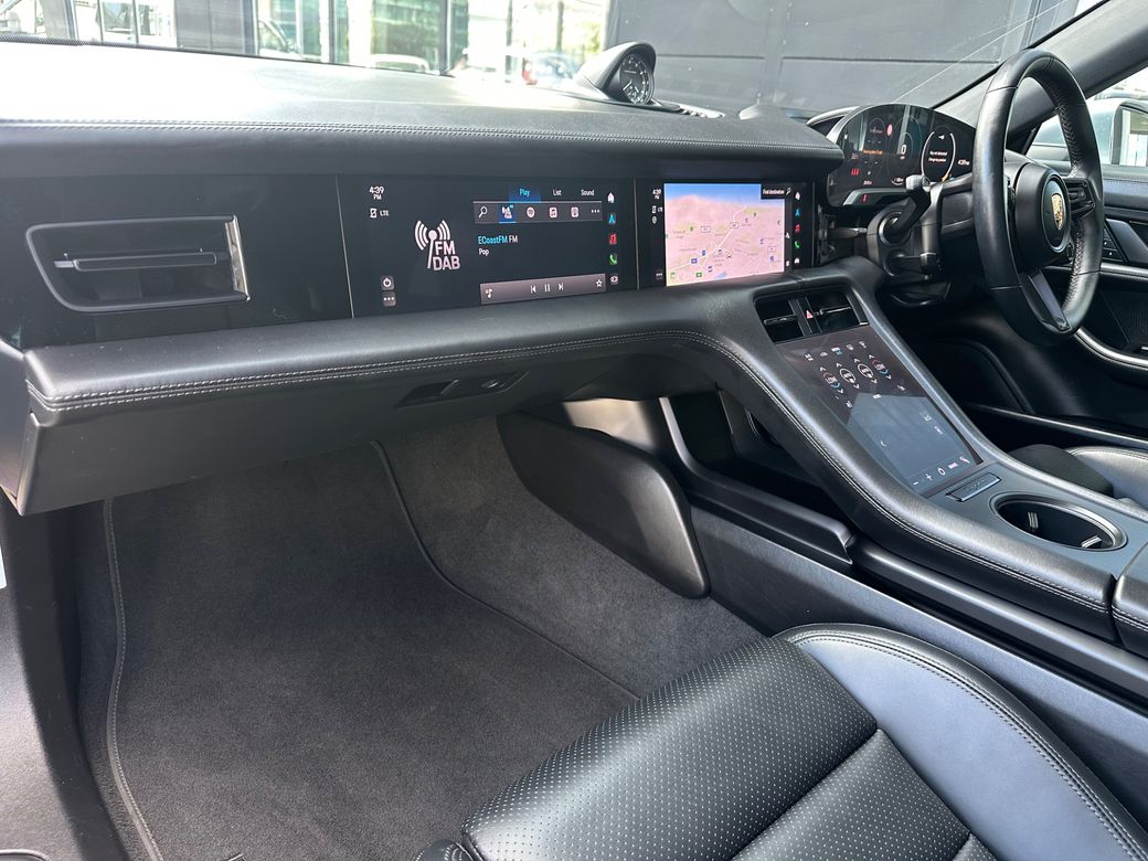 2023 Porsche Taycan