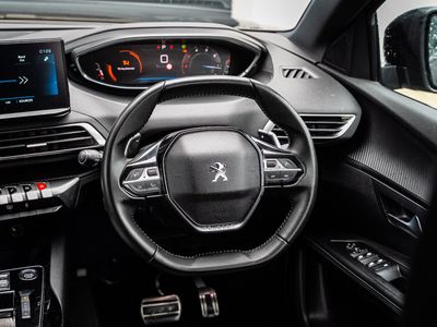 2024 Peugeot 5008