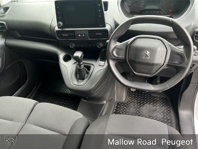 2023 Peugeot Partner
