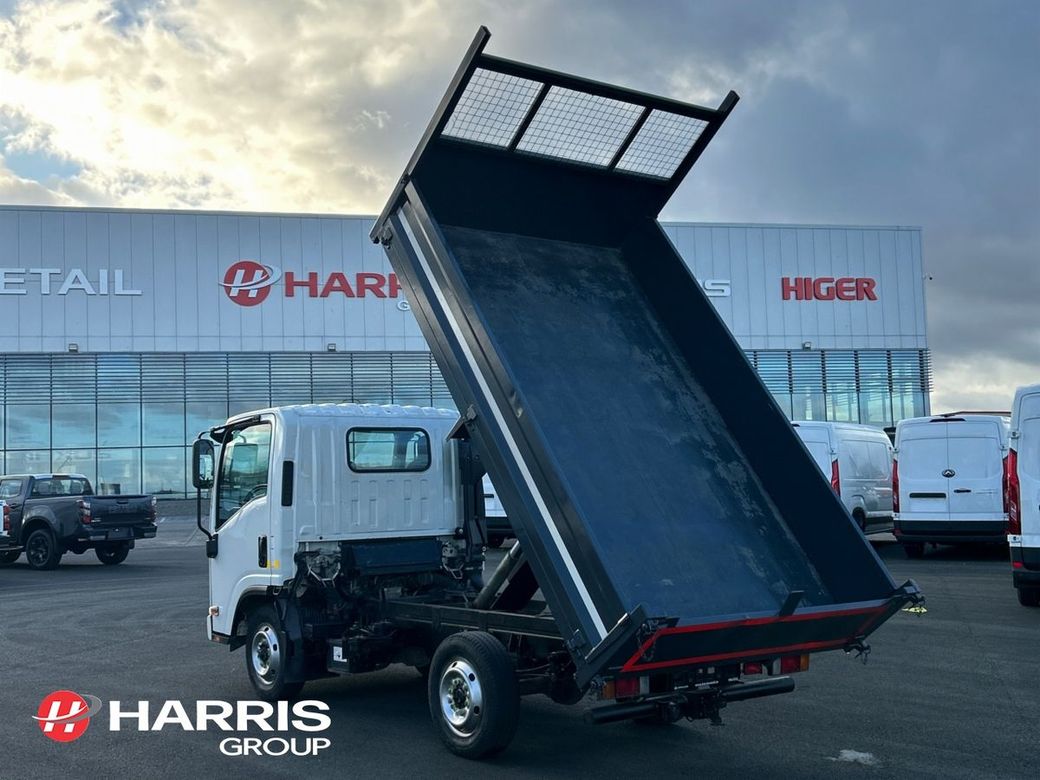 2023 White Isuzu NPR