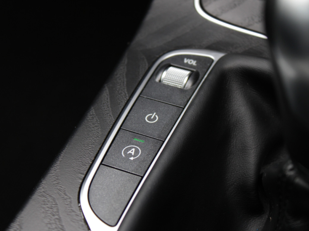 2018 Mercedes-Benz C 220