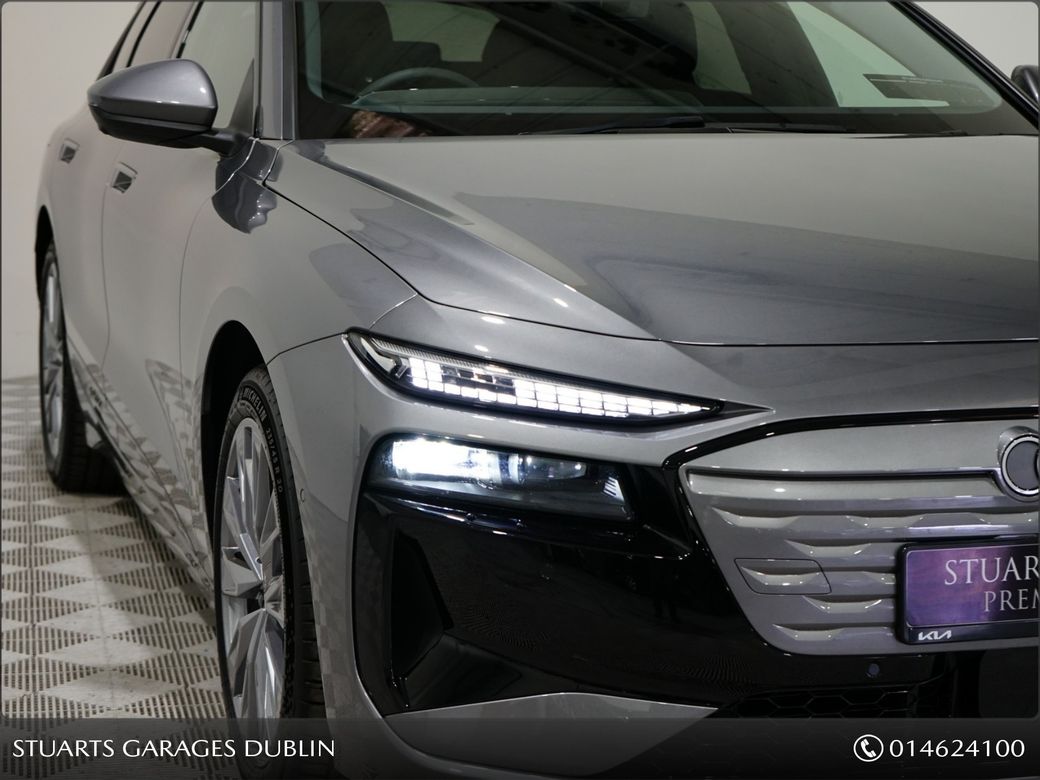 2025 Audi A6 Avant e-tron